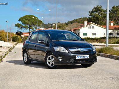 usado Toyota Auris Hybrid 