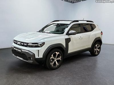 Usado Dacia Duster Journey 140 HP (102 kW) 2025 Branco SUV