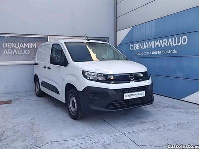 Branco Usado 2025 Opel Combo | € 19.750 (Preço justo)