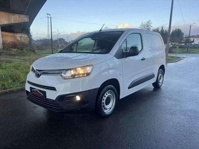 Usado Toyota Proace City City 102 HP (75 kW) 2024 Branco Monovolume