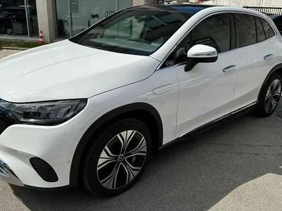 Mercedes EQE300