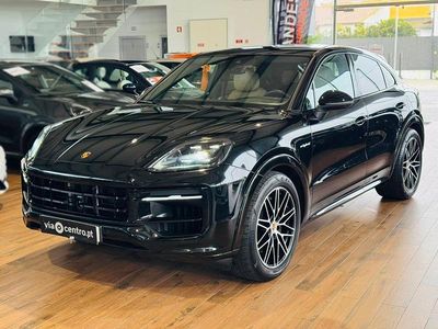 Preto Usado 2024 Porsche Cayenne SUV | € 106.750