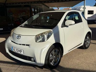 Usado Toyota iQ 68 HP (50 kW) 2009 Branco Citadino
