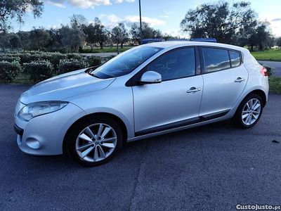 Cinza Usado 2008 Renault Mégane III | € 4.499 (Preço elevado)