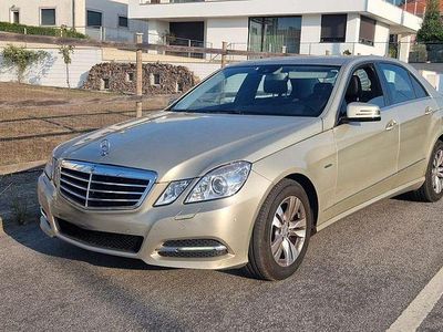Usado 2011 Mercedes E250 Elegance | € 7.900