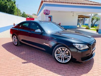 BMW 750