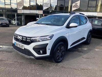 Branco Usado 2024 Dacia Sandero | € 17.490 (Preço justo)