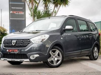 Usado Dacia Lodgy 115 HP (84 kW) 2019 Cinzento Monovolume