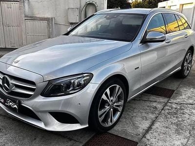 Cinzento Usado 2021 Mercedes C300e Avantgarde Carrinha | € 27.500