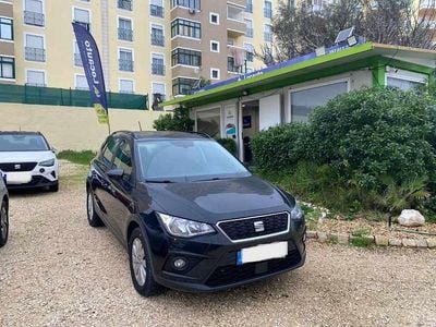 Usado Seat Arona 95 HP (69 kW) 2018 Preto SUV