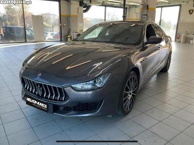 Cinza Usado 2021 Maserati Ghibli Sedan | € 51.500