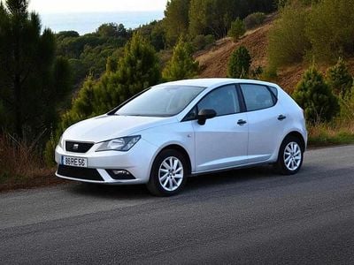 Cinzento Usado 2016 Seat Ibiza Citadino | € 10.200 (Preço justo)