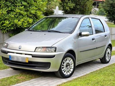 Usado 2000 Fiat Punto Sedan | € 1.990 (Preço elevado)