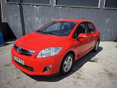 Toyota Auris Hybrid