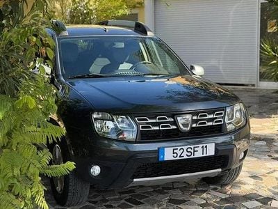 Cinzento Usado 2016 Dacia Duster SUV | € 16.900 (Caro)