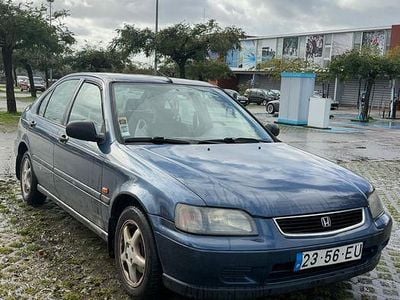 Usado Honda Civic 66 HP (48 kW) 1995 Sedan