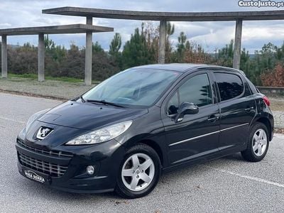 Usado Peugeot 207 Sport 95 HP (69 kW) 2011 Preto Citadino