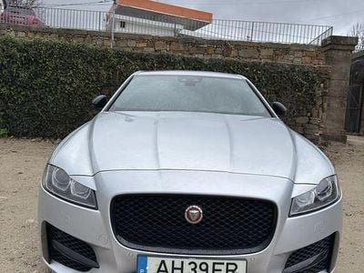 Usado 2017 Jaguar XF R-Sport Sedan | € 25.500 (Caro)