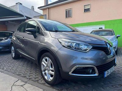 Cinzento Usado 2014 Renault Captur SUV | € 13.450 (Preço elevado)