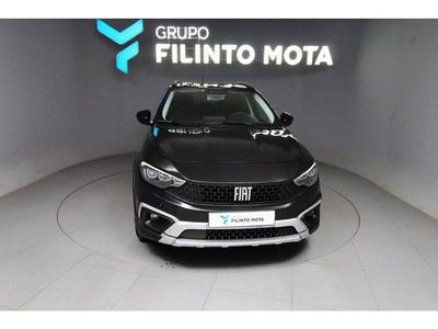 Usado Fiat Tipo Cross 101 HP (74 kW) 2023 Preto Sedan