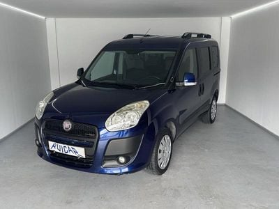 Usado Fiat Doblò 90 HP (66 kW) 2011 Azul Monovolume