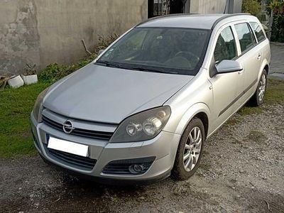 Usado 2005 Opel Astra Sedan | € 1.000