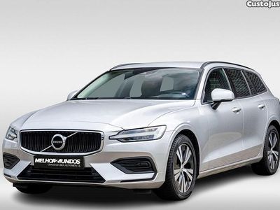Cinza Usado 2020 Volvo V60 Momentum Carrinha | € 24.990