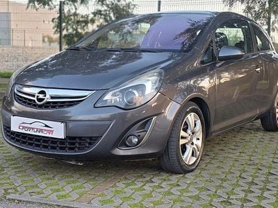 Usado Opel Corsa Color Edition 95 HP (69 kW) 2011 Cinza Citadino