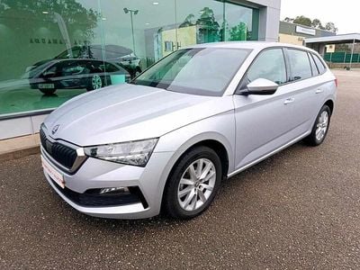 Usado Skoda Scala 95 HP (69 kW) 2022 Cinzento Citadino