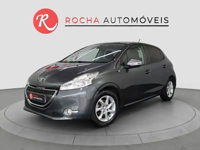 Cinza Usado 2015 Peugeot 208 Style Citadino | € 8.390 (Preço justo)