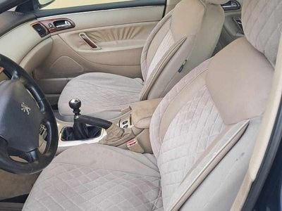 Usado Peugeot 607 133 HP (97 kW) 2005 Azul Sedan