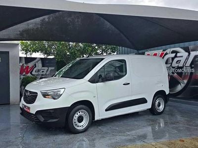 Usado Opel Combo 75 HP (55 kW) 2019 Branco Monovolume