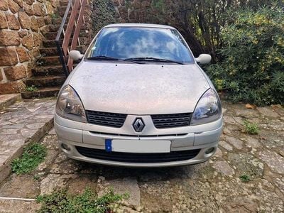 Usado 2004 Renault Clio II Sedan | € 1.700 (Super Preço)