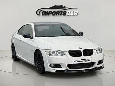 Branco Usado 2011 BMW 320 Coupé | € 16.500 (Caro)