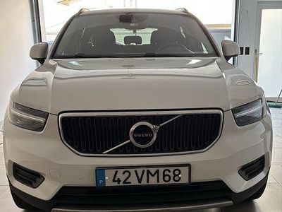 Usado Volvo XC40 Momentum 150 HP (110 kW) 2018 SUV