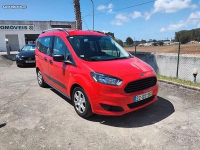 usado Ford Courier TOURNE 1.0 ECOBOOST AMBIENTE 100 CV