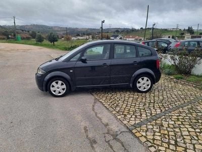 Preto Usado 2001 Audi A2 Ambiente Citadino | € 3.999