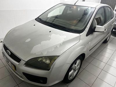 Usado 2006 Ford Focus Sedan | € 2.500 (Preço justo)