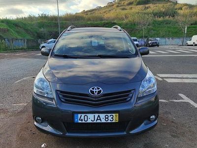 Usado 2010 Toyota Verso Monovolume | € 7.500