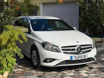 Usado Mercedes A180 109 HP (80 kW) 2015 Branco