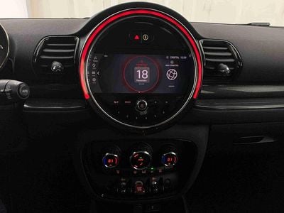 Usado Mini Cooper D Clubman 150 HP (110 kW) 2022 Verde Carrinha