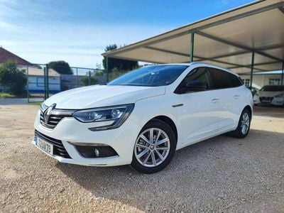 Usado Renault Mégane IV 110 HP (80 kW) 2018 Branco Carrinha