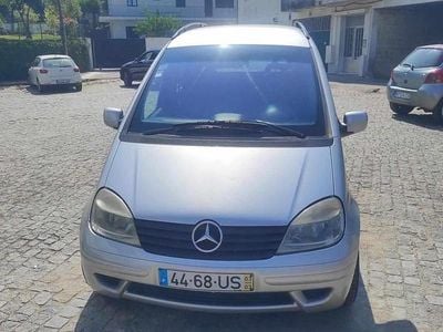 Cinzento Usado 2003 Mercedes Vaneo Monovolume | € 5.500