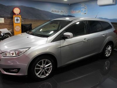 usado Ford Focus 1.0 SCTi Titanium