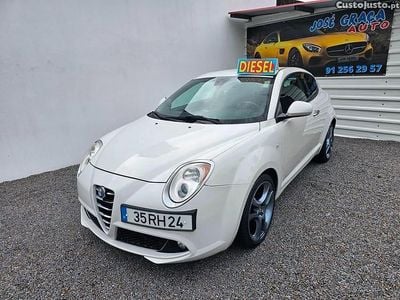 Branco Usado 2011 Alfa Romeo MiTo Citadino | € 4.950 (Bom preço)