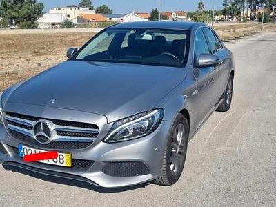 Cinzento Usado 2017 Mercedes C200 Sedan | € 19.000 (Preço elevado)