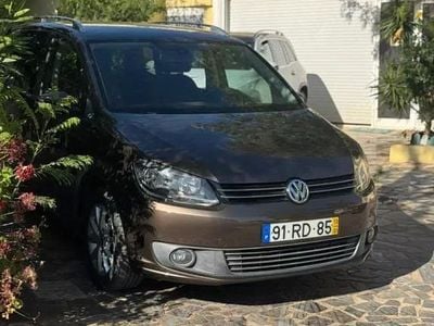 Castanho Usado 2013 VW Touran Monovolume | € 12.500