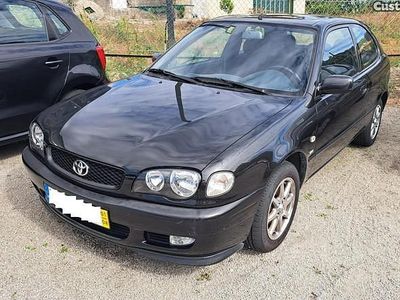 Preto Usado 2001 Toyota Corolla Citadino | € 4.500