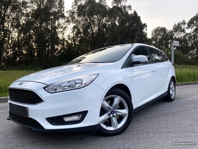 usado Ford Focus SW RIGOROSAMENTE IMPECAVEL 189EUR S/ENT