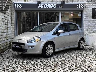Cinzento Usado 2014 Fiat Punto Young | € 6.490 (Preço justo)